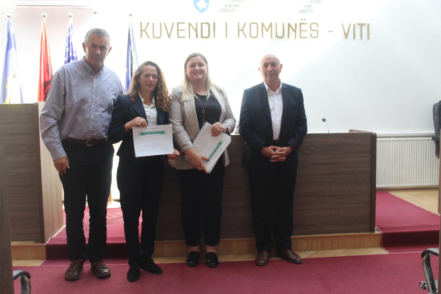 IADK çertifikon kandidatet nga Komuna e Vitisë