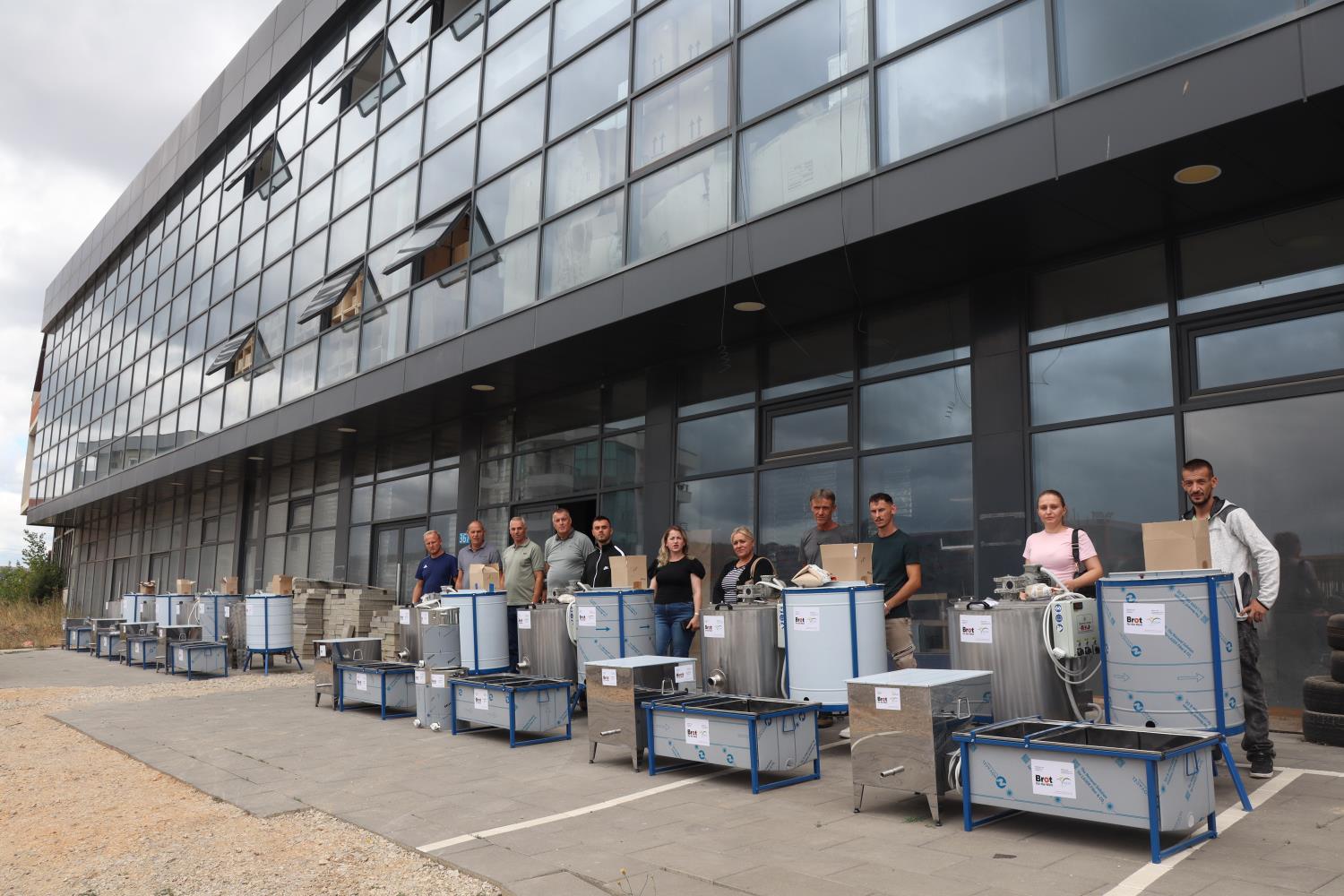 IADK completes support for 10 beekeepers in Skenderaj with additional beekeeping equipment