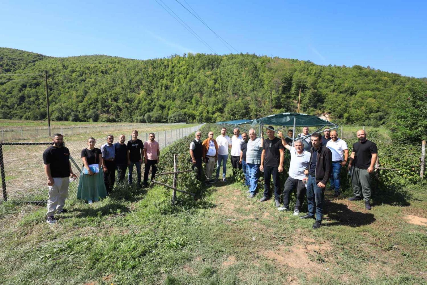 IADK held a “Field Day” to promote models that help farmers reduce the harmful impact of climate change on agricultural crops.