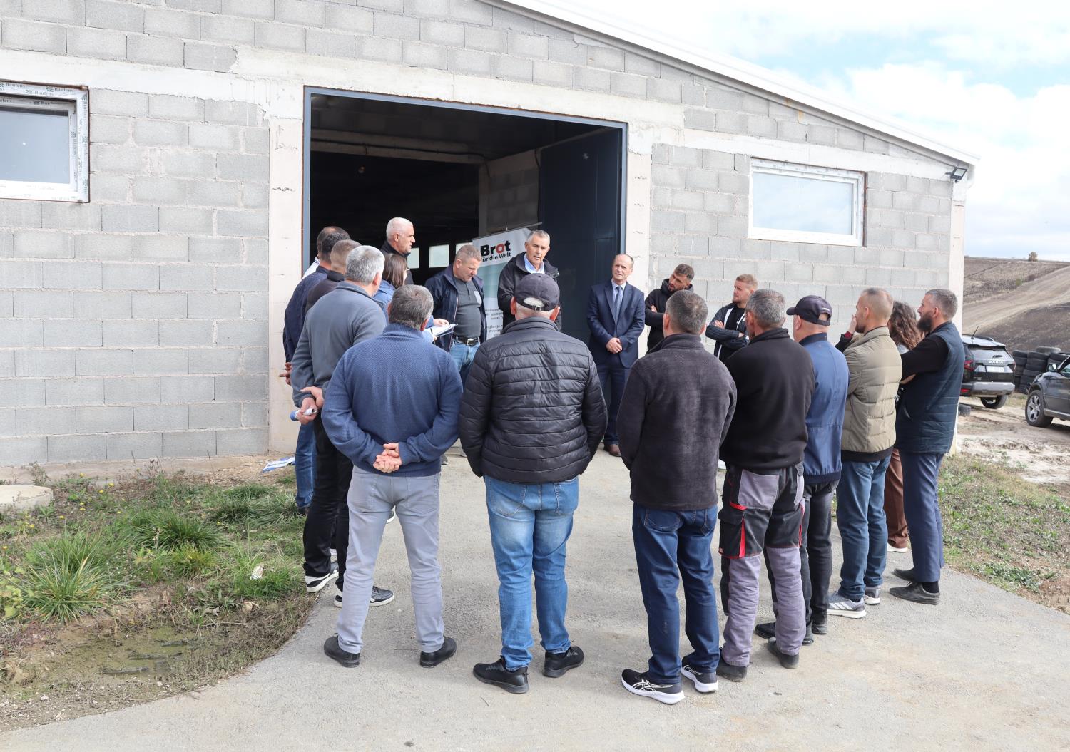 On October 23, IADK held a "Field Day" On October 11 to promote several new technologies that have an impact on the digitalization of services in agriculture, especially in the livestock sector.