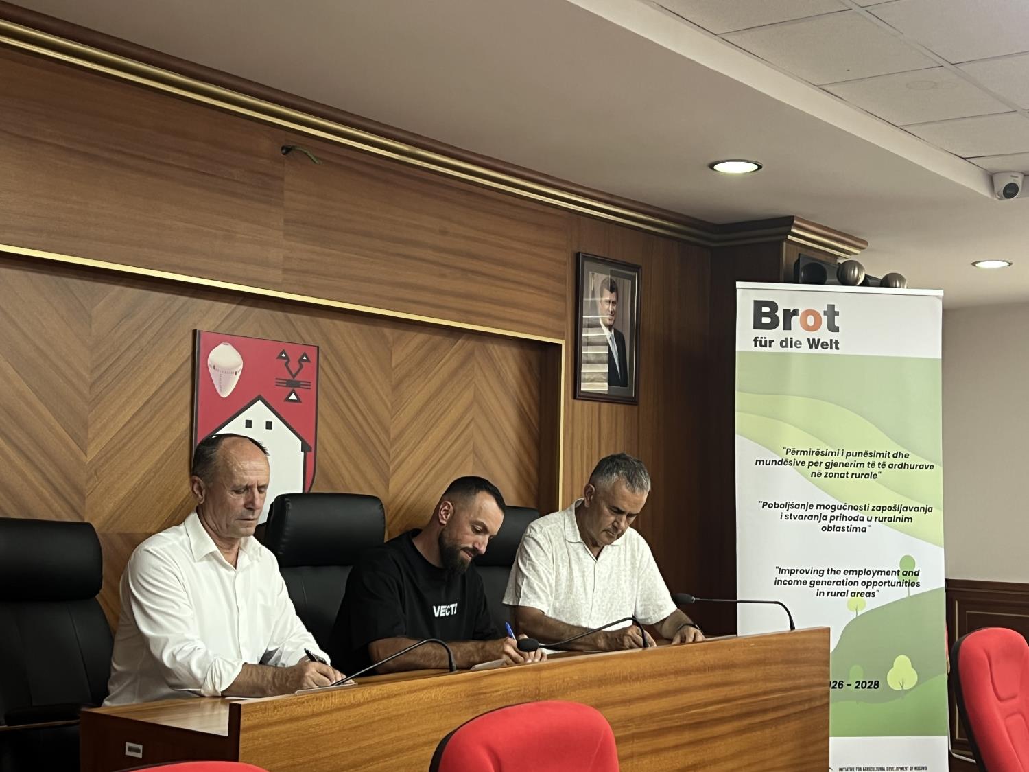 Signing of Contracts with the Beneficiaries of the Municipality of Skenderaj in the Fruit-Growing Sector
