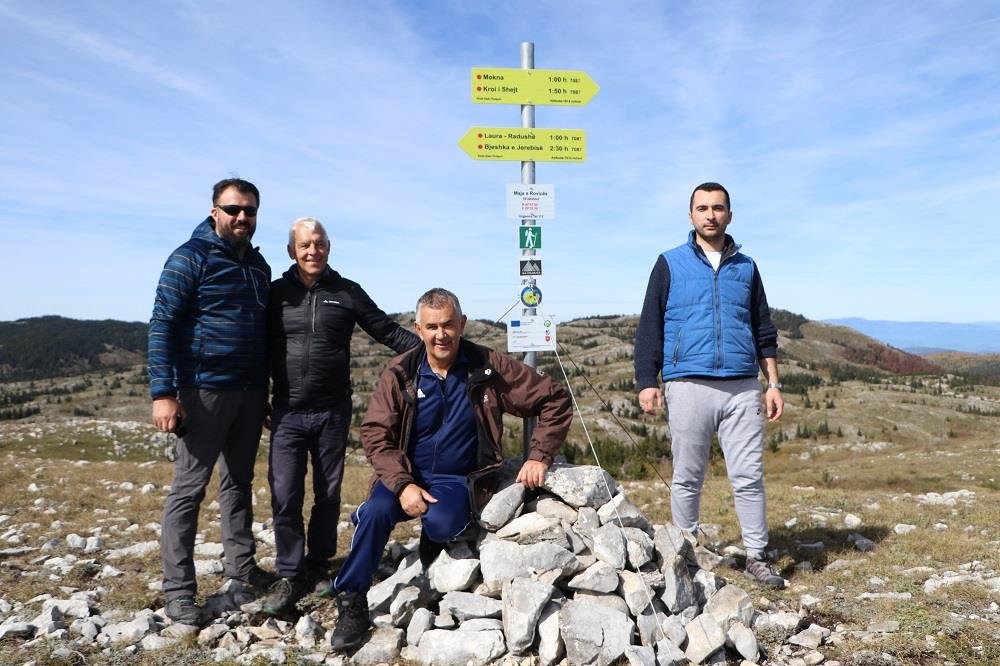 2.JPG